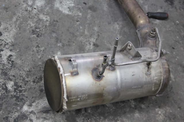Co to jest DPF w samochodzie i dlaczego jego działanie jest kluczowe?